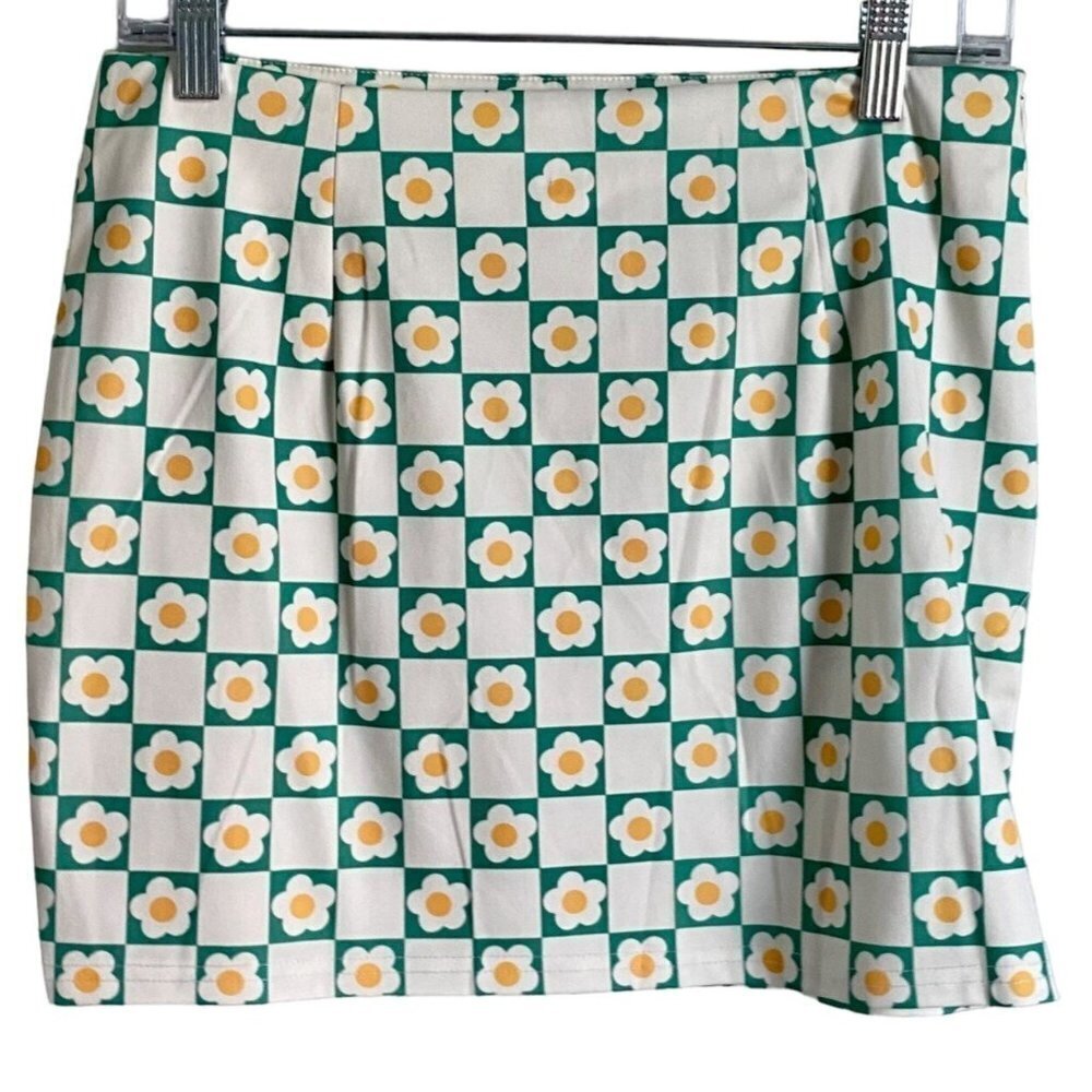 Flower Print Mini Skirt Medium - Picture 4 of 5